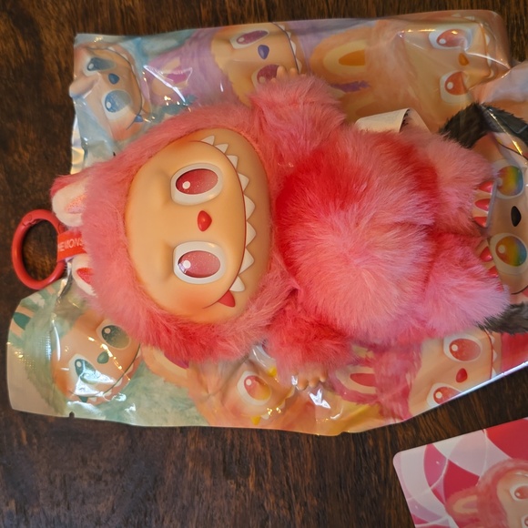 Labubu Accessories - Labubu Big Into Energy - Love Red Pink New With Box Unsealed Authentic Popmart